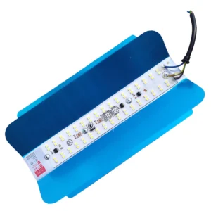 Εξωτερικός προβολέας 50W 3000K (IP61) 220v αντί-κεραυνικός (4000V) με βάση